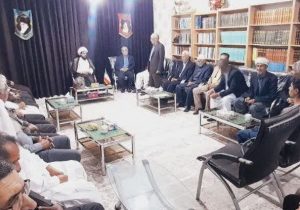 دیدار معتمدین طایفه پودینه با امام جمعه نیمروز