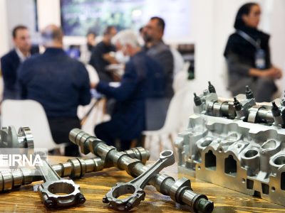 تعرفه واردات خودرو نباید کمتر از تعرفه قطعات باشد