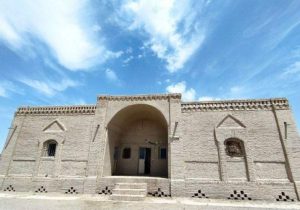 عمارت بزی خالصی نگین کهن تاریخ نیمروز
