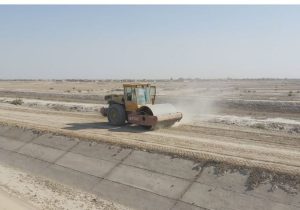 آغاز عملیات آماده‌سازی پیست مسابقات اسب‌دوانی نیمروز
