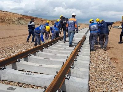 شتاب در تکمیل زیرساختهای ریلی و جادهای سیستانوبلوچستان