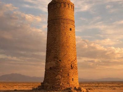 میل نادر؛ یادگار هویت تاریخی نیمروز