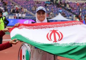 مسیر شهدا را تا پیروزی حق بر باطل ادامه میدهم