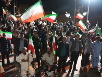 ما تا پای جان ایستاده ایم