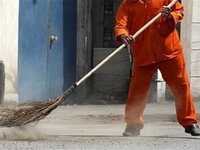 مطالبات کارگران شهرداری سراوان روی میز مسئولان