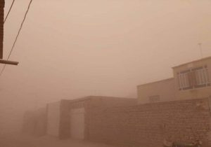 طوفان گردوخاک زابل را درنوردید